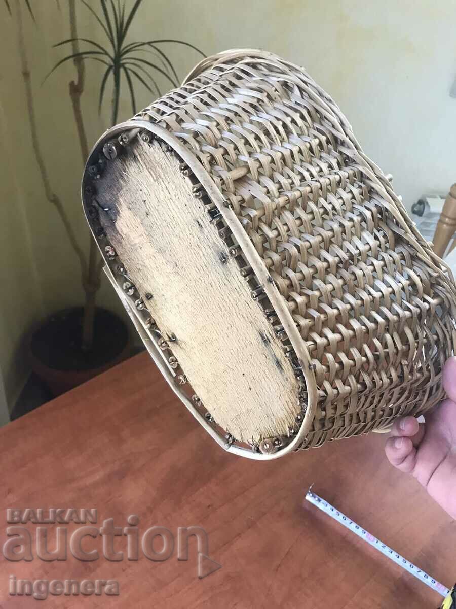 BASKET WICKED BASKET ANTIQUE - 6 BASKET WICKED BASKET ANTIQUE - 6