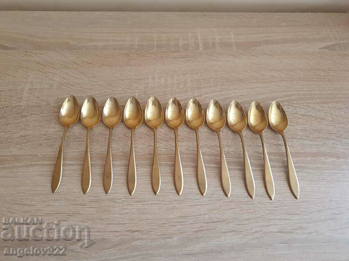 11 coffee spoons with gold plating!