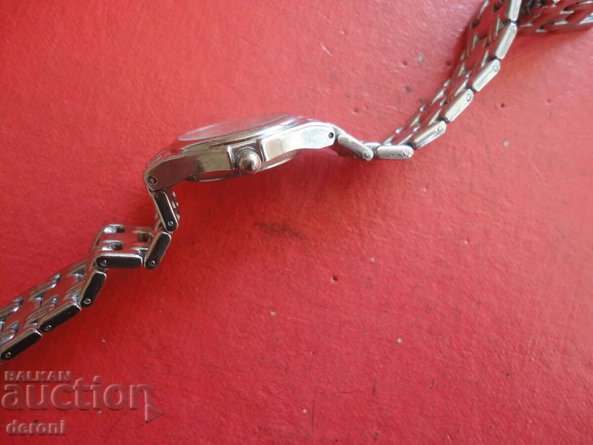 Delivery of Geneva 3 ladies watch Delivery of Geneva 3 ladies watch