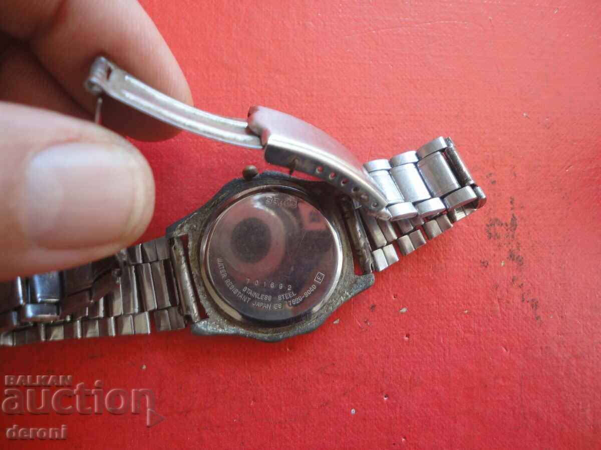 Delivery of Zeiko Quartz Watch Delivery of Zeiko Quartz Watch