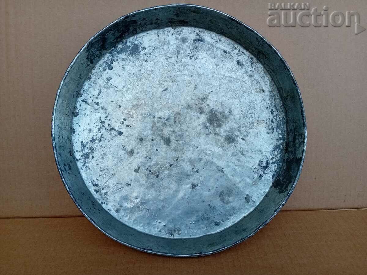 Licitație tava de patiserie antica din cupru forjata manual