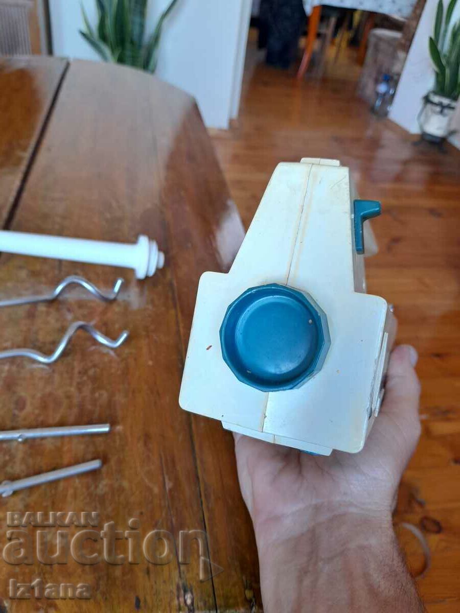 Licitație Baterie veche AKA Komet RG 5 Licitație Baterie veche AKA Komet RG 5