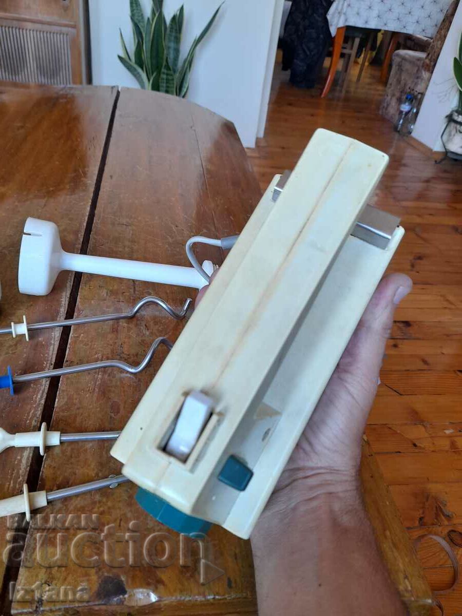 Livrarea Baterie veche AKA Komet RG 5 Livrarea Baterie veche AKA Komet RG 5