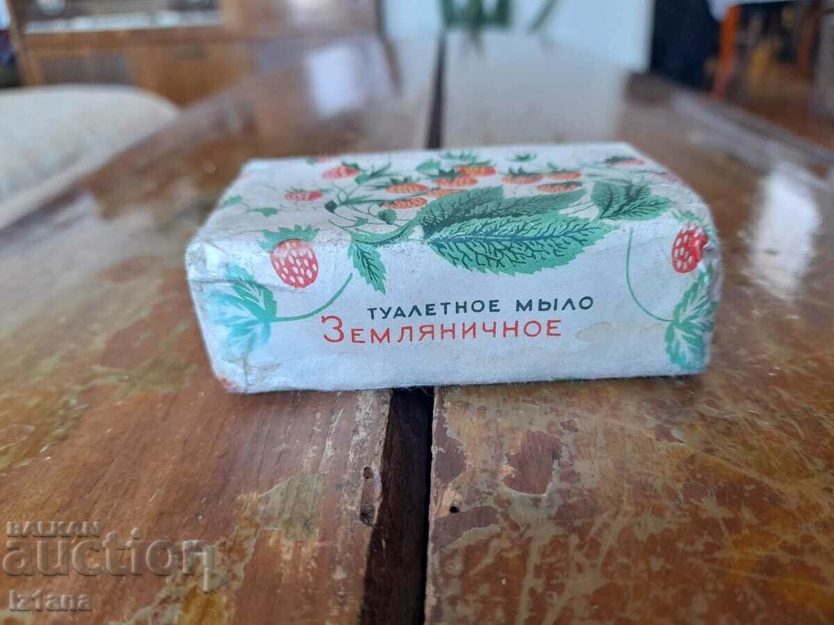 Săpun vechi Zemlyanichnoe cu preț 22.00 BGN | € 11.25