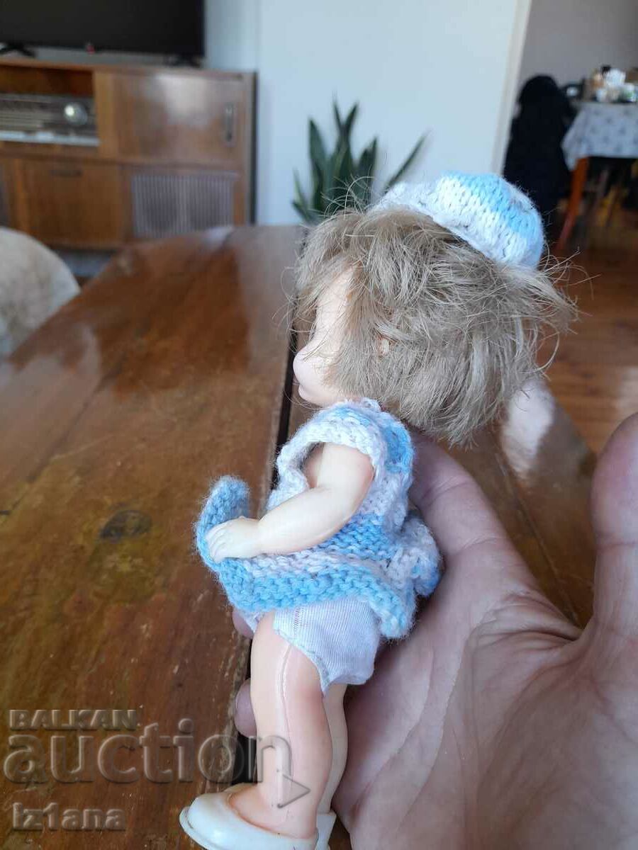 Licitație Păpușă veche Licitație Păpușă veche