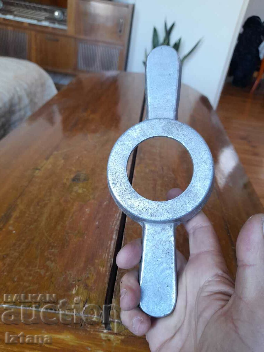 Auction Old jar stopper Auction Old jar stopper