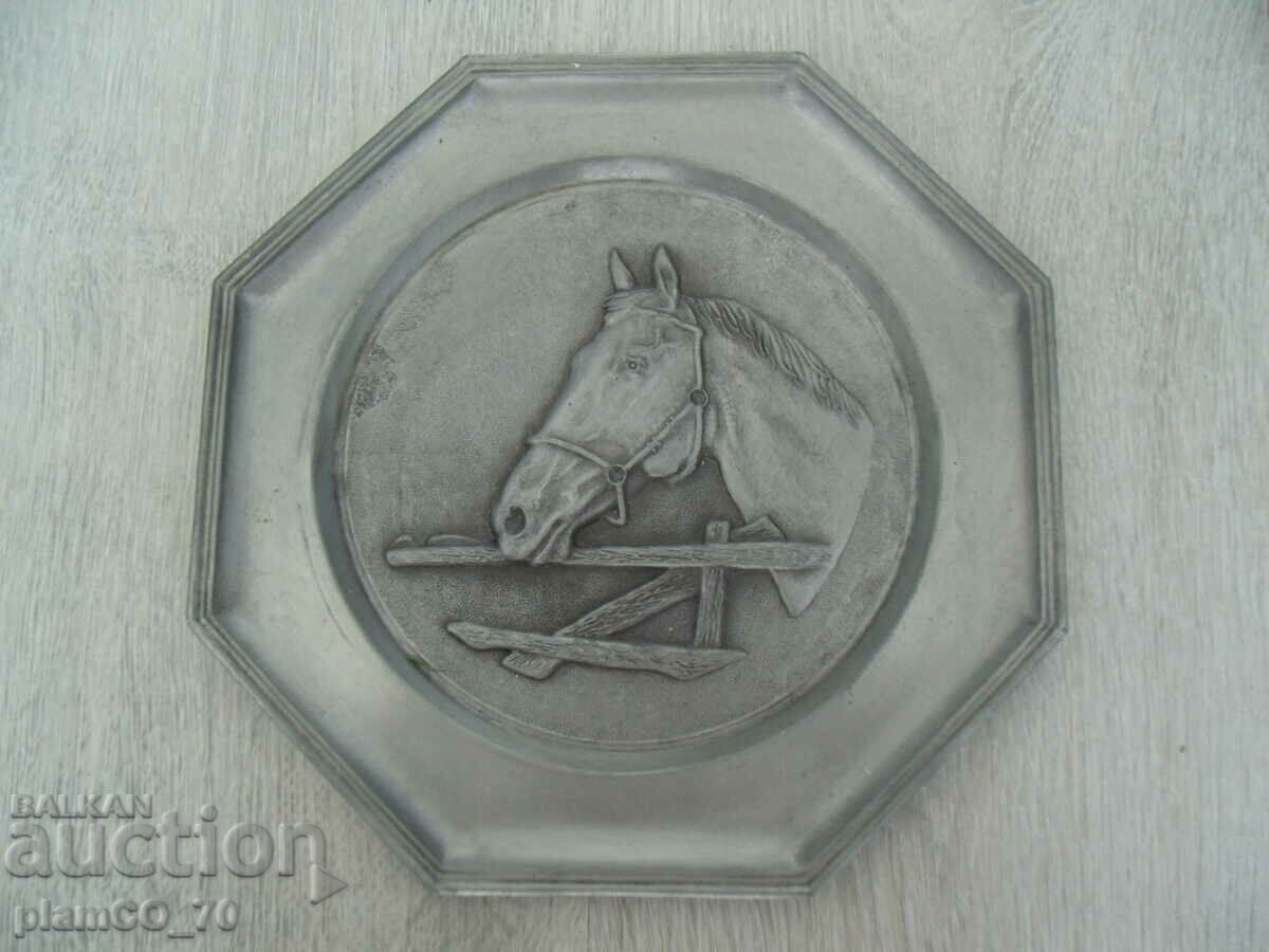 No.*7646 παλιό μεταλλικό / τσίγκινο πάνελ - ανάγλυφο - οκταγωνικό με τιμή 20.00 BGN | € 10.23