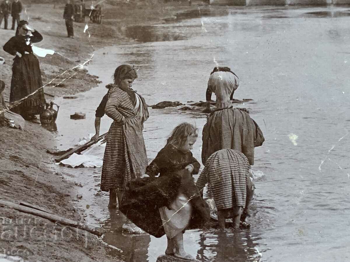 Washing machines on the shore of Maritsa Pazardzhik Photographer Georg Volz with price 150.00 BGN | € 76.69 Washing machines on the shore of Maritsa Pazardzhik Photographer Georg Volz with price 150.00 BGN | € 76.69