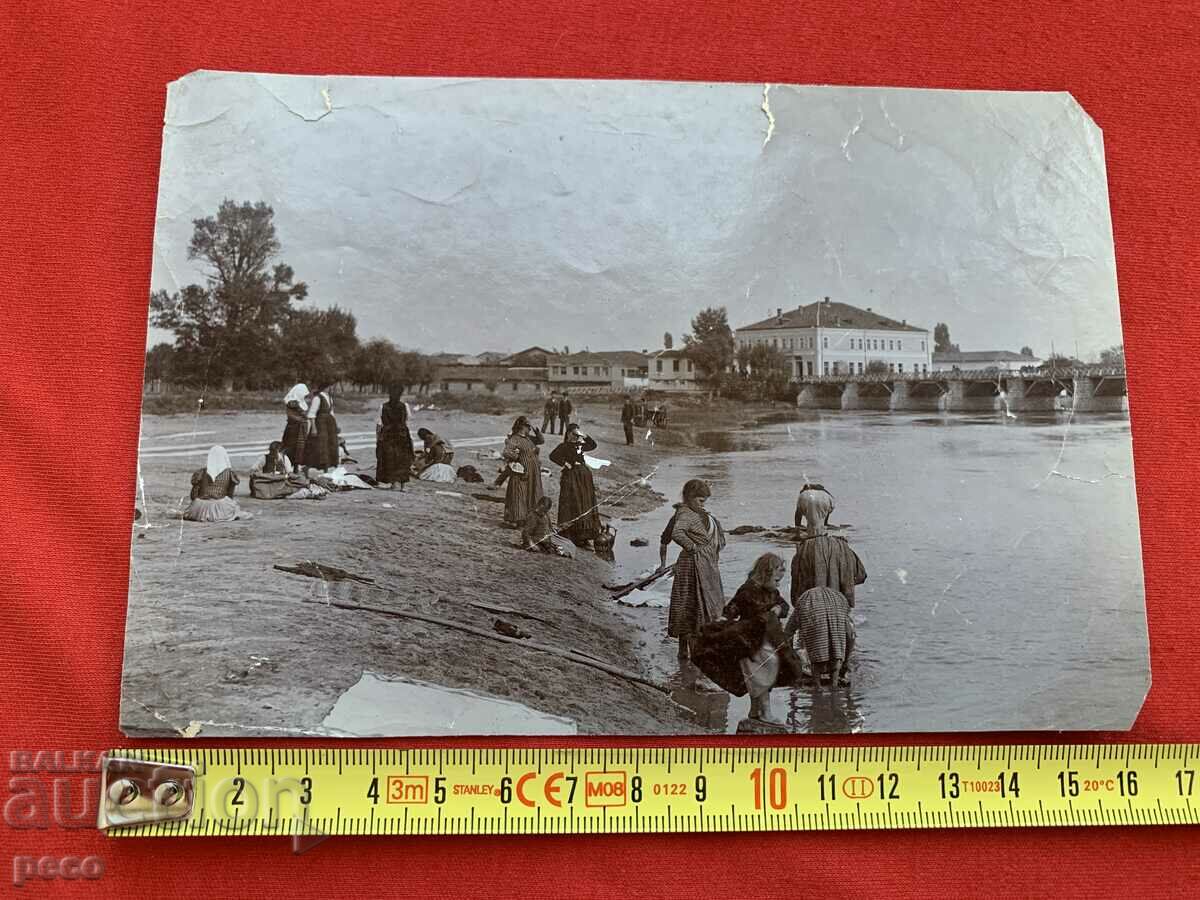 Delivery of Washing machines on the shore of Maritsa Pazardzhik Photographer Georg Volz Delivery of Washing machines on the shore of Maritsa Pazardzhik Photographer Georg Volz
