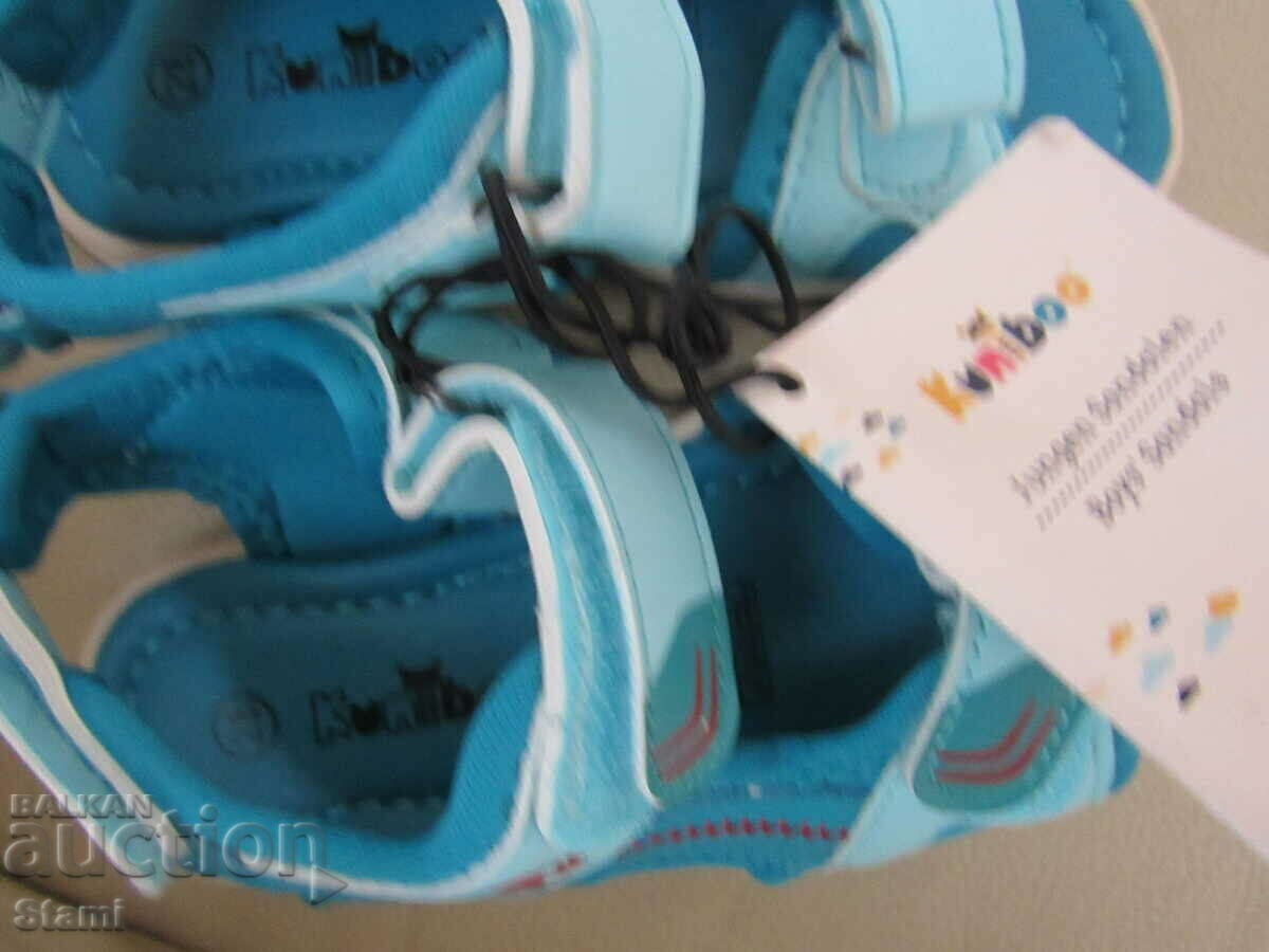 Детски  сандали, нови, номер 28 с цена 15.00 лв. | € 7.67