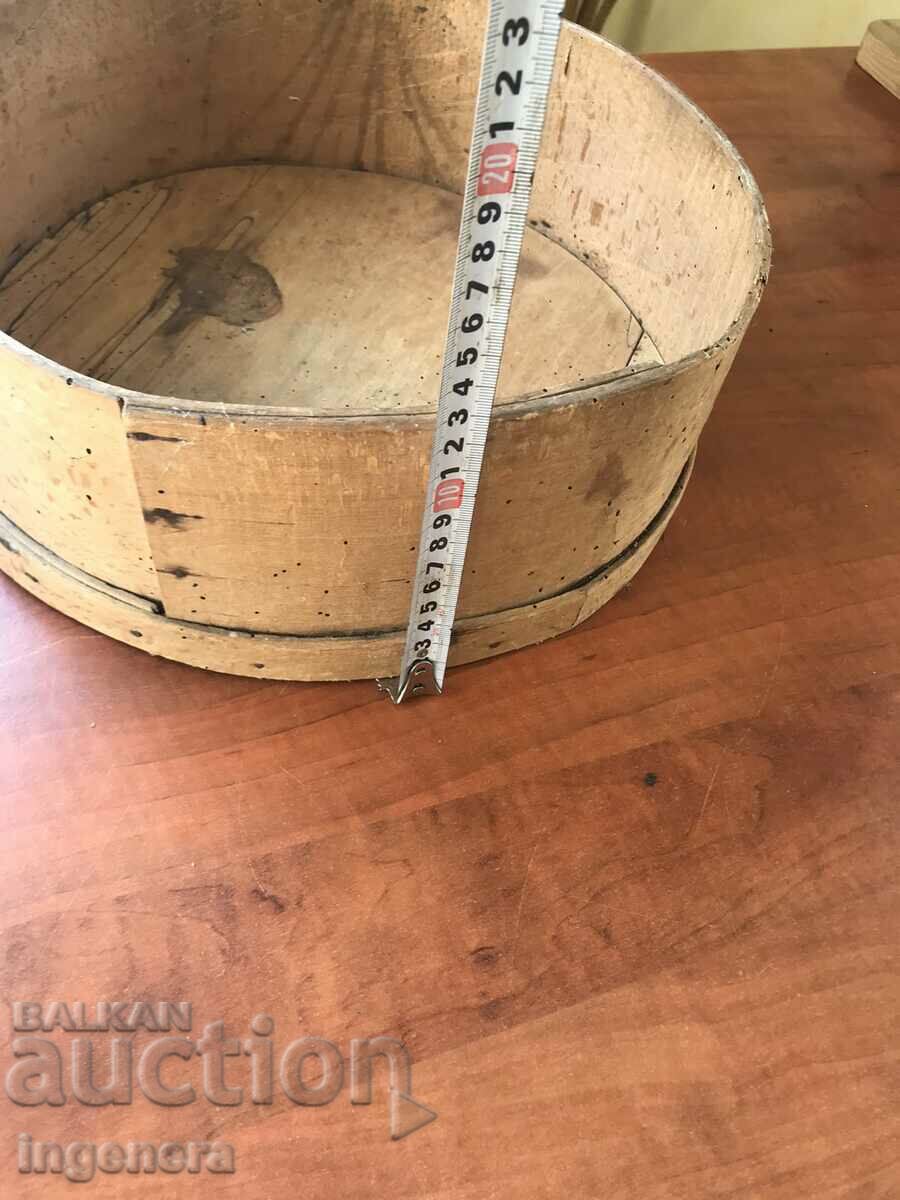 HIDDEN OLD WOODEN VESSEL FOR GRAIN AND FOOD CHINIK with price 17.00 BGN | € 8.69 HIDDEN OLD WOODEN VESSEL FOR GRAIN AND FOOD CHINIK with price 17.00 BGN | € 8.69
