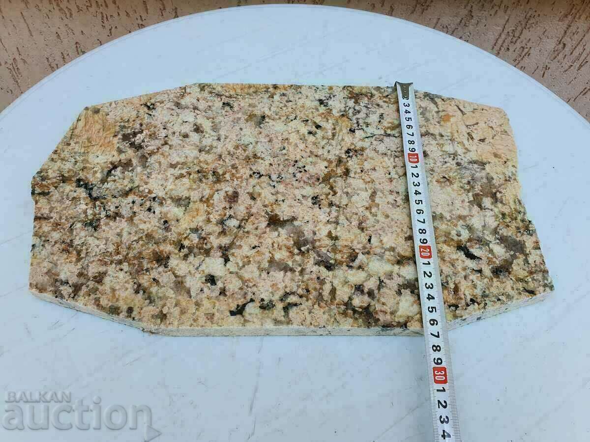 Παράδοση Πουλάω ένα κομμάτι βραζιλιάνικου φυσικού ροζ γρανίτη Παράδοση Πουλάω ένα κομμάτι βραζιλιάνικου φυσικού ροζ γρανίτη