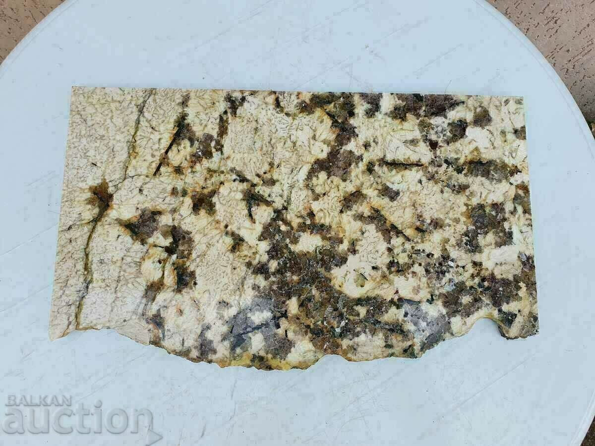 Licitație Vand o bucata de granit natural brazilian - aur arctic