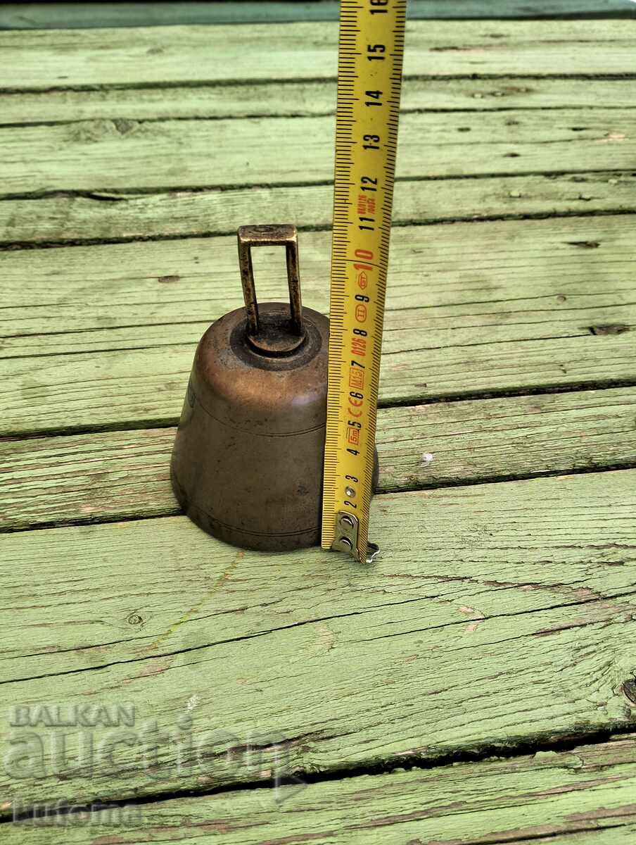 Δημοπρασία Χάλκινο κουδούνι Δημοπρασία Χάλκινο κουδούνι