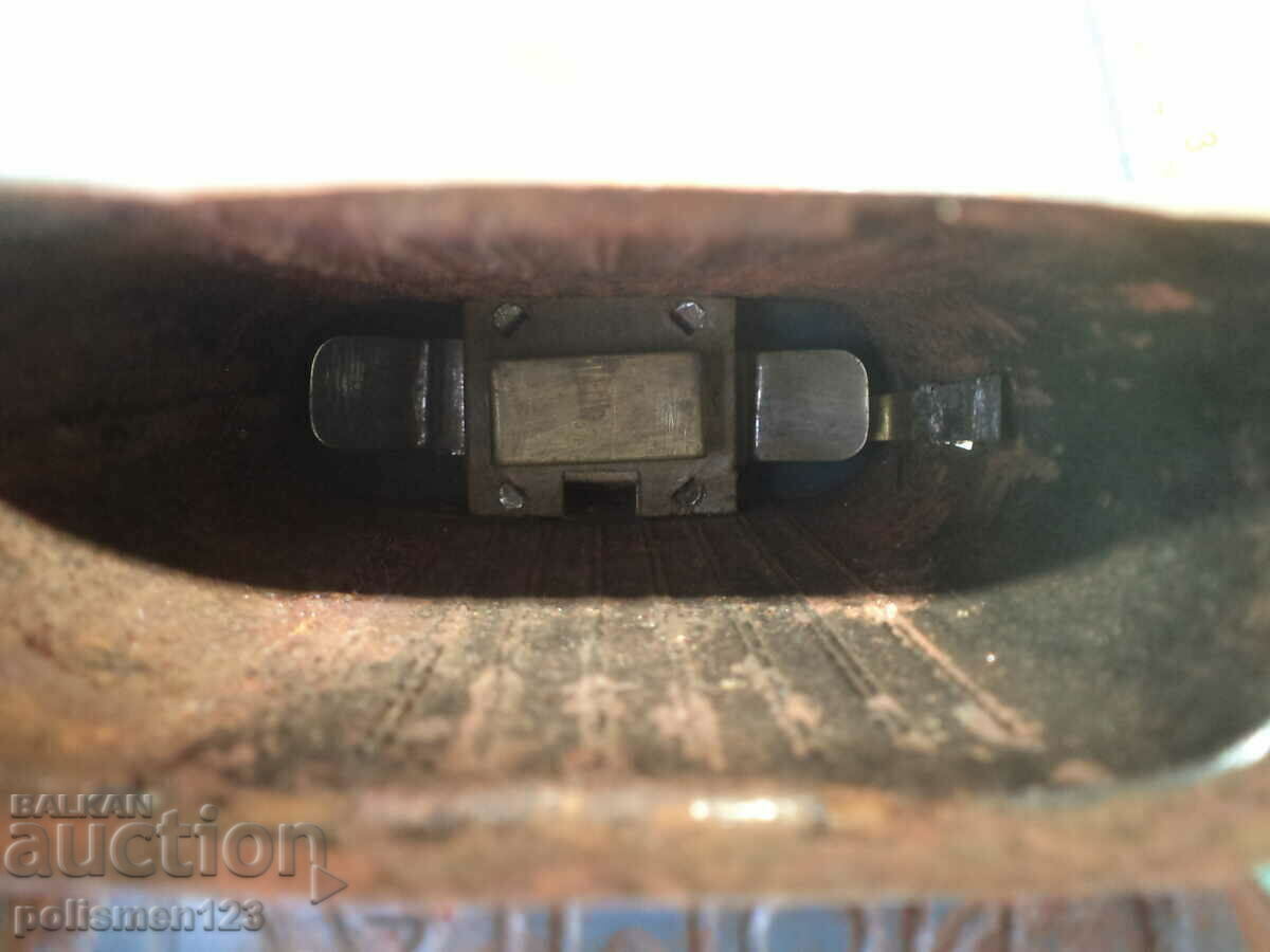 FLASHLIGHT - 6