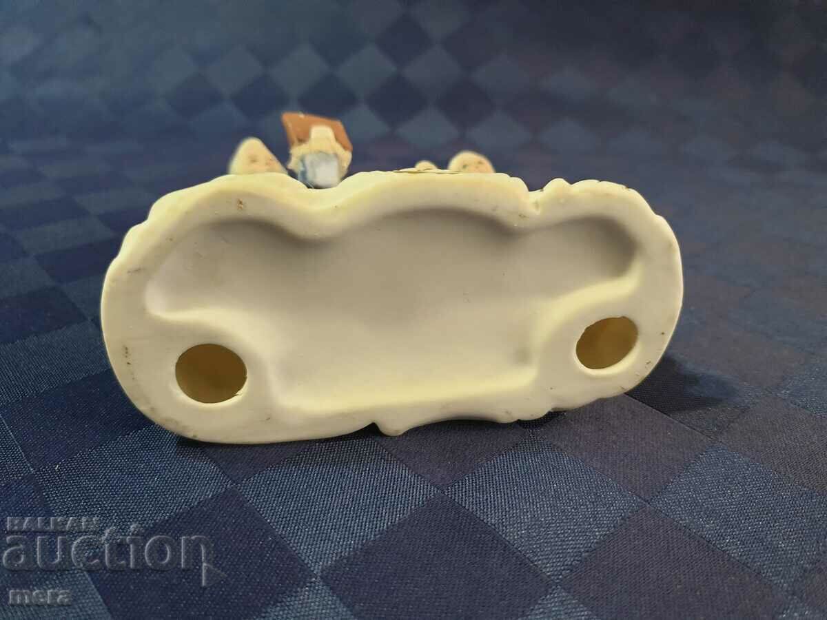 Porcelain figure - 6 Porcelain figure - 6