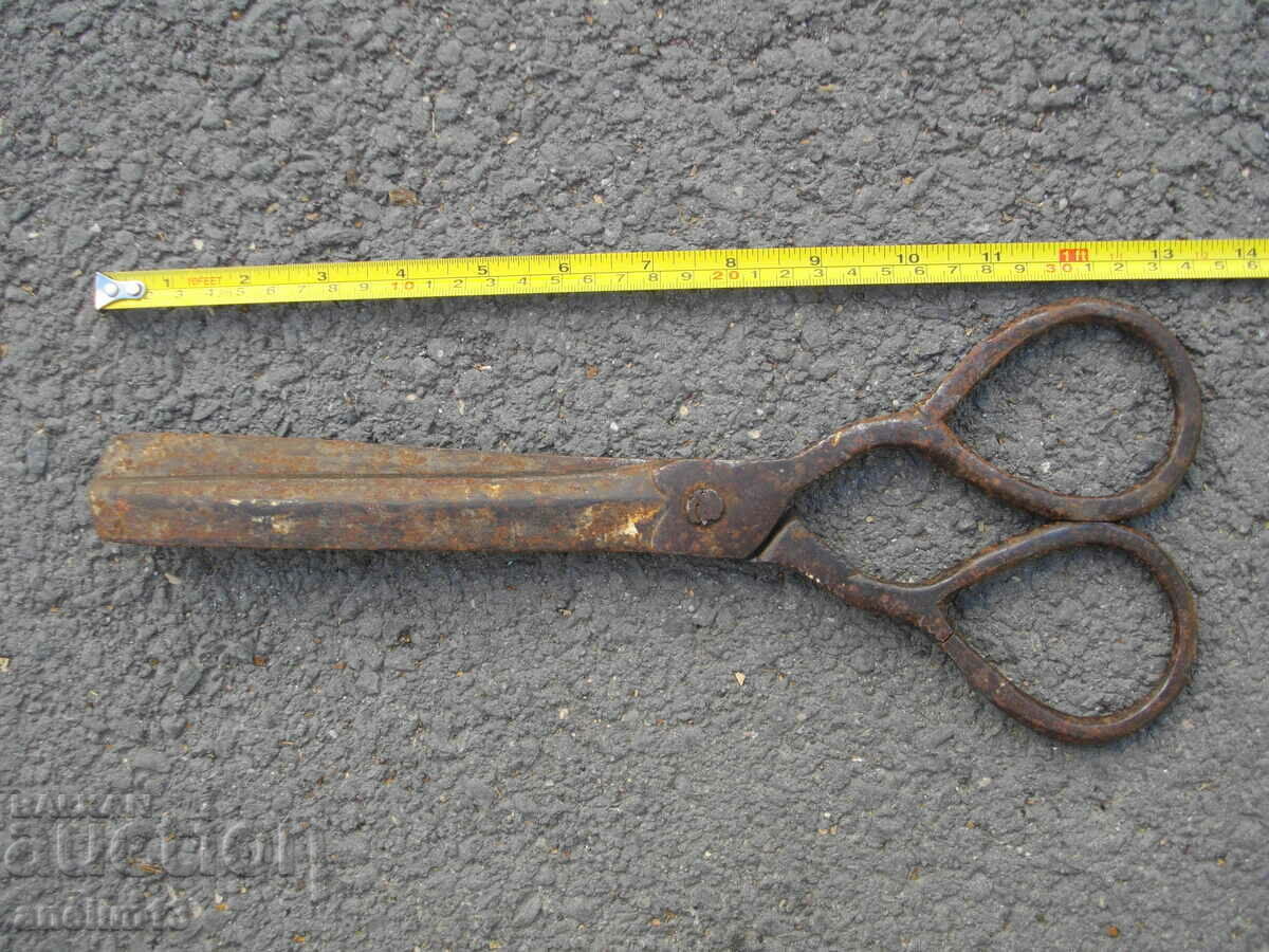 FOARCINE FORJAȚE ABAJIANE VECHI URIAȘE