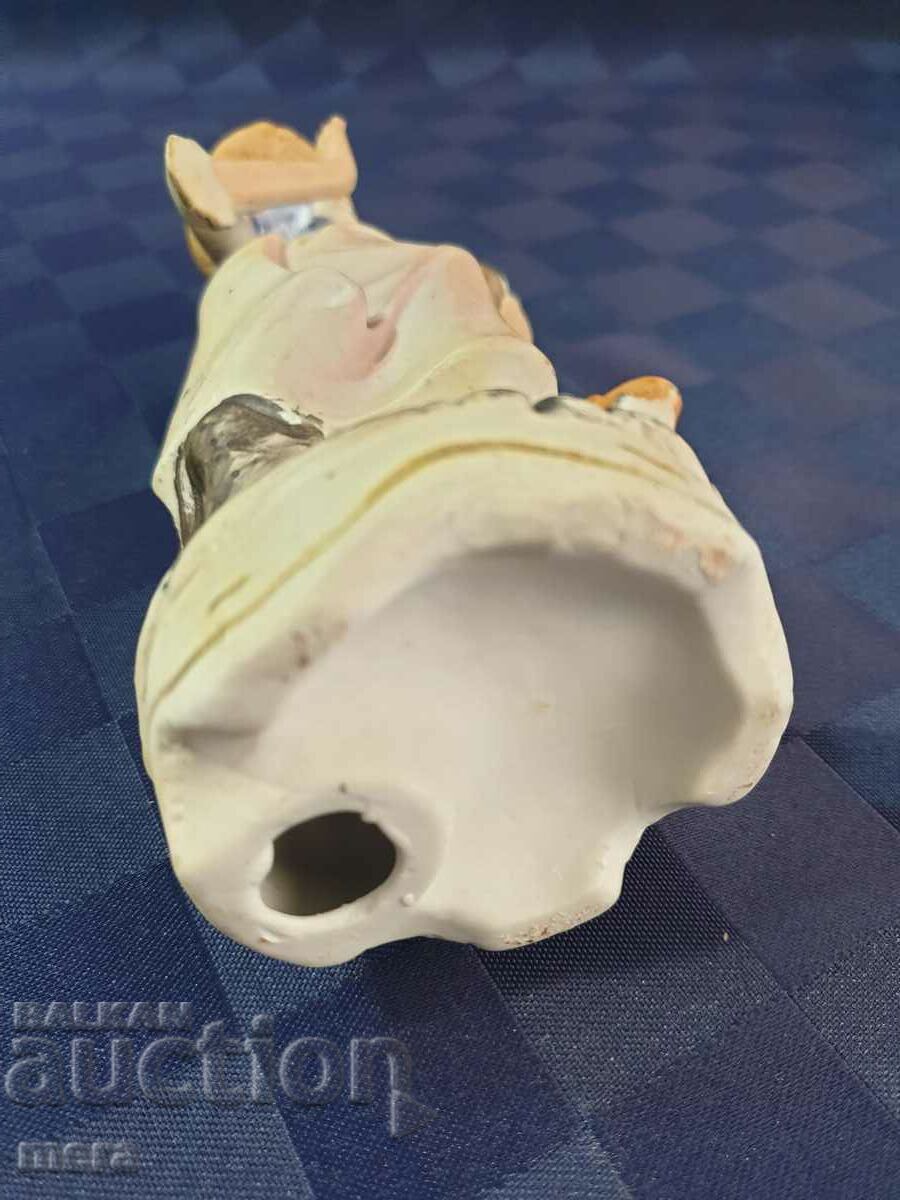 Porcelain figure - 7 Porcelain figure - 7