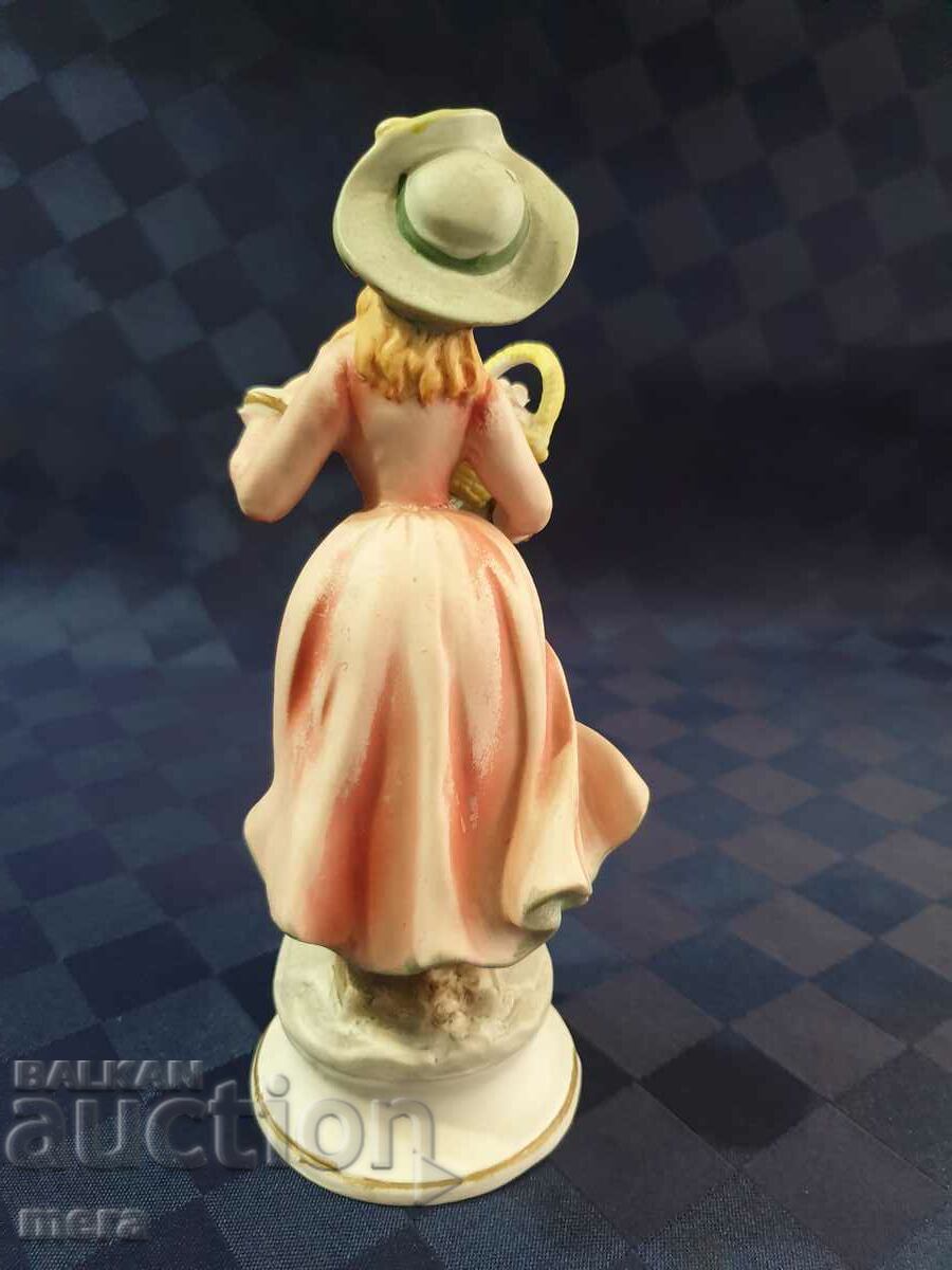 Porcelain figure - 5 Porcelain figure - 5