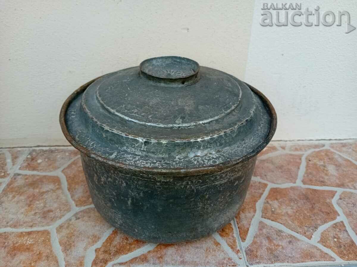 Antique Revival Pot, Copper Copper Pot with Lid with price € 20.00 | 39.12 BGN Antique Revival Pot, Copper Copper Pot with Lid with price € 20.00 | 39.12 BGN