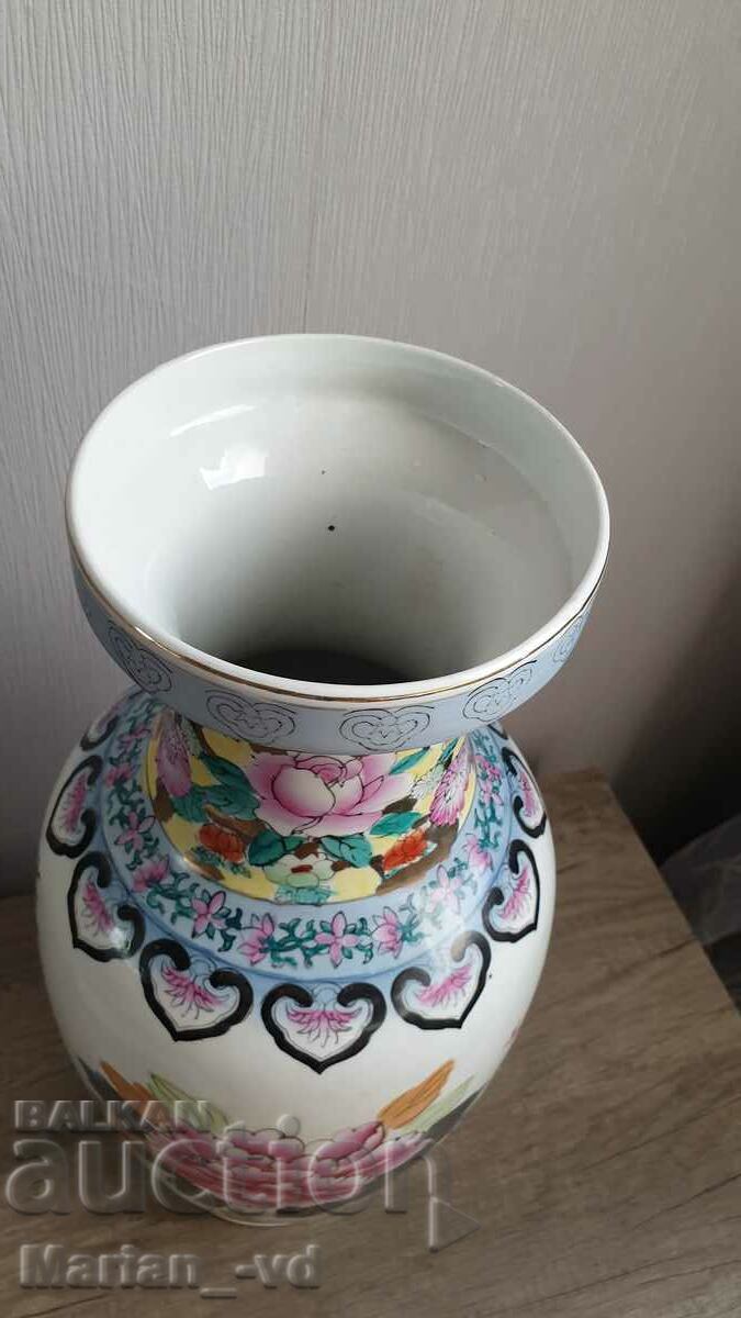 Large old hand painted porcelain Chinese vase 47cm - 7 Large old hand painted porcelain Chinese vase 47cm - 7