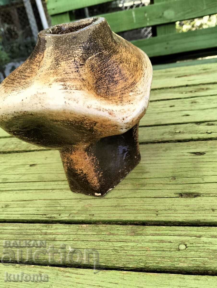 O vaza cu preț 34.99 BGN | € 17.89 O vaza cu preț 34.99 BGN | € 17.89