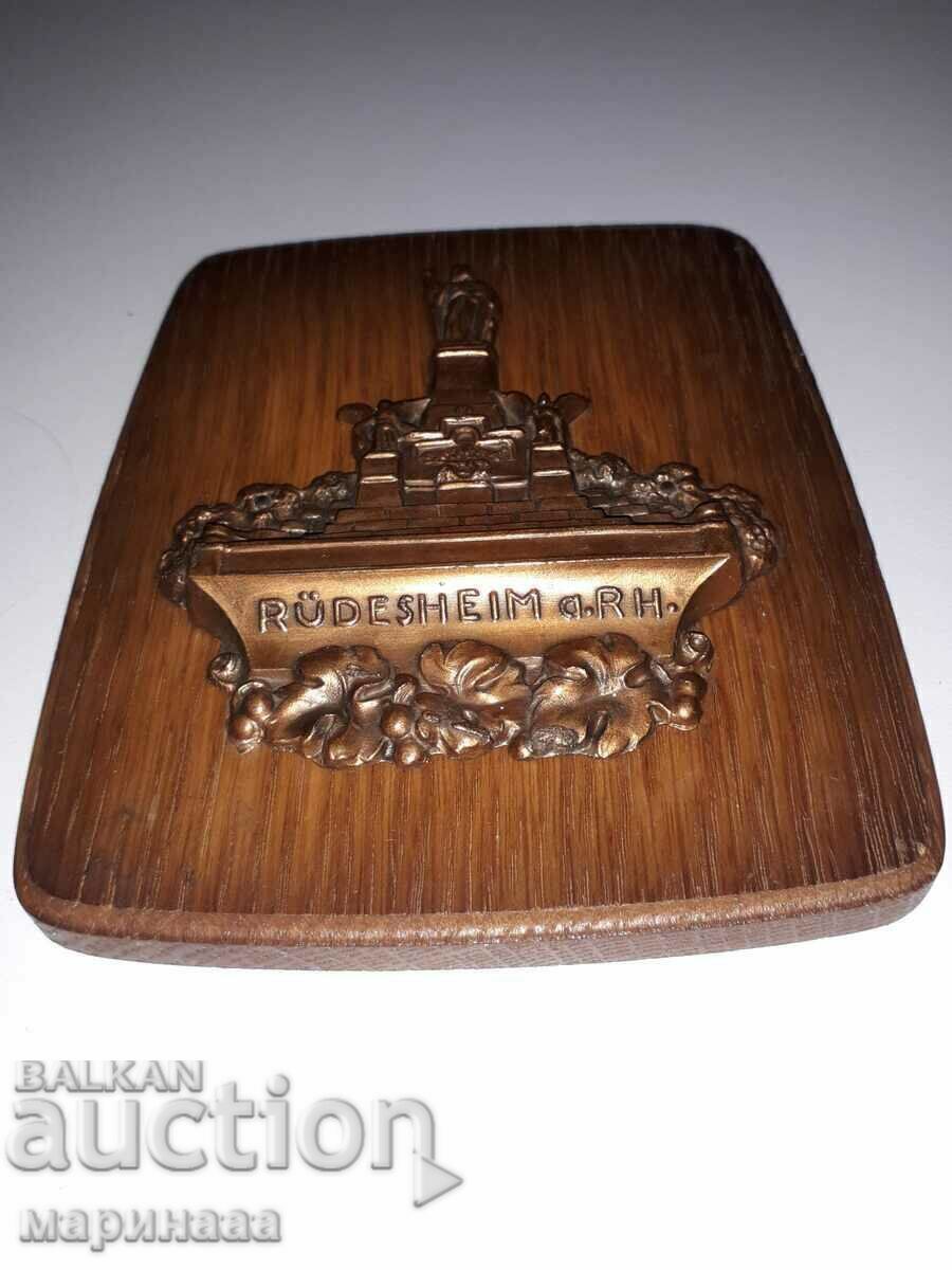 OLD PANEL. WOOD, COPPER TAM with price € 1.53 | 2.99 BGN OLD PANEL. WOOD, COPPER TAM with price € 1.53 | 2.99 BGN
