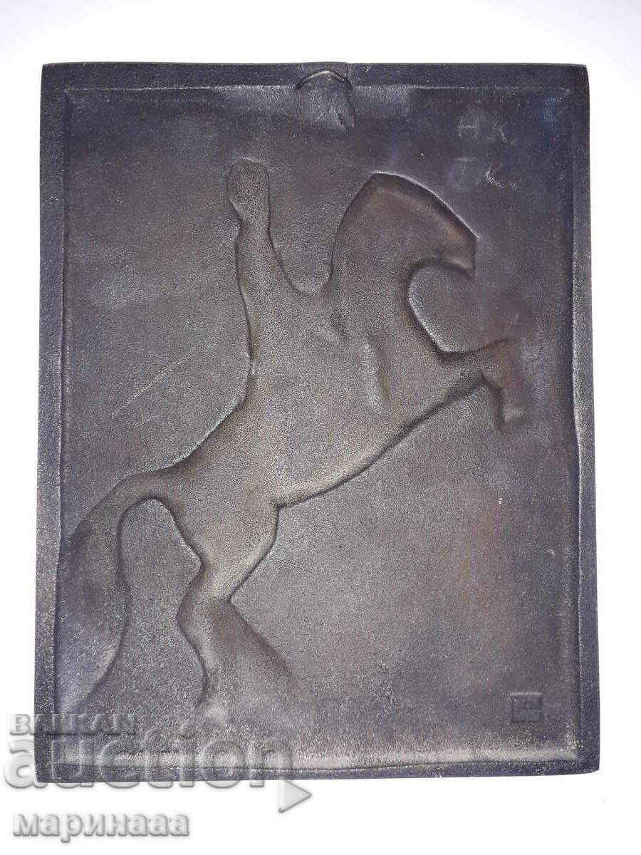 OLD CAST IRON PANEL. 1.806 KG with price 20.00 BGN | € 10.23 OLD CAST IRON PANEL. 1.806 KG with price 20.00 BGN | € 10.23