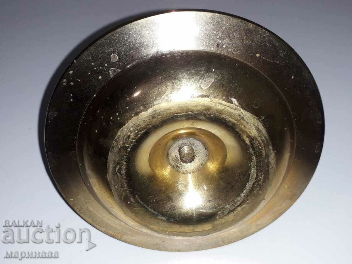 Delivery of MASSIVE CANDLESTICK. BRASS Delivery of MASSIVE CANDLESTICK. BRASS