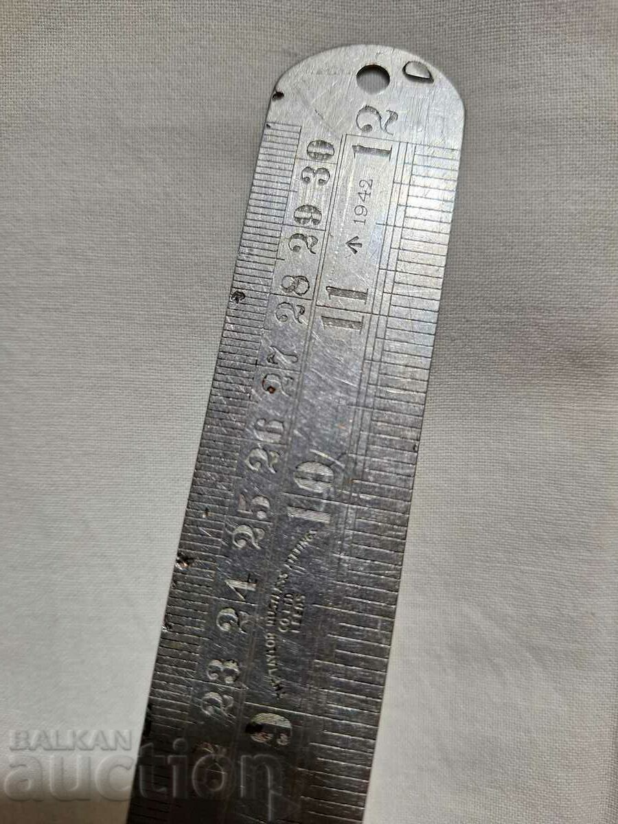Auction Old metal line--30cm.--London 1942 Auction Old metal line--30cm.--London 1942