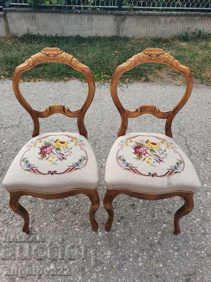 Beautiful vintage chairs array!!!