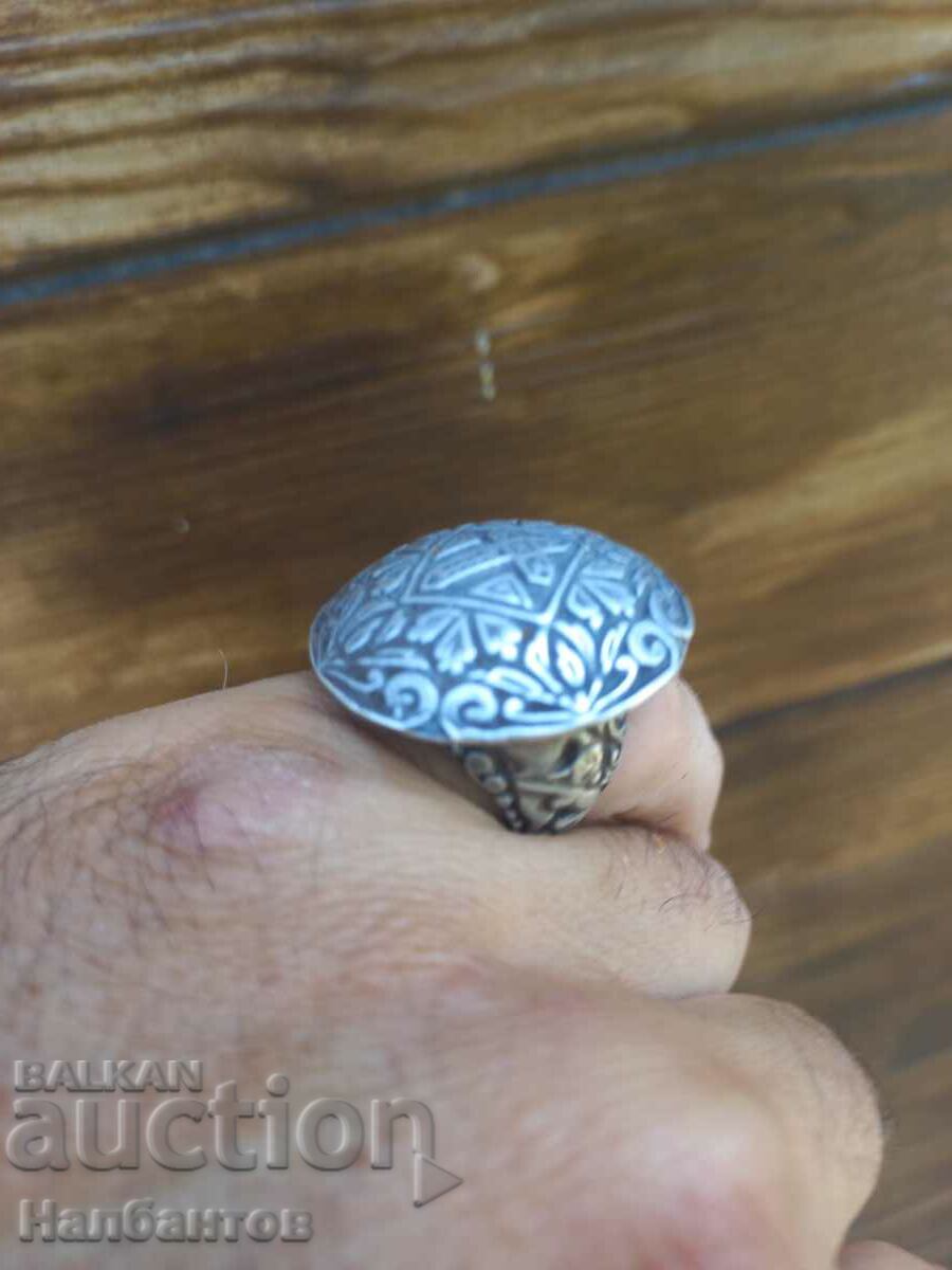 OLD RENAISSANCE SILVER RING