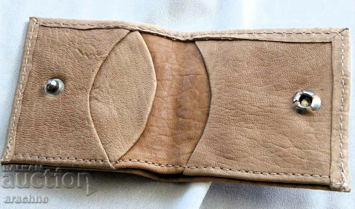 Wallet made of gaur-Indian bison leather with price 39.00 BGN | € 19.94 Wallet made of gaur-Indian bison leather with price 39.00 BGN | € 19.94
