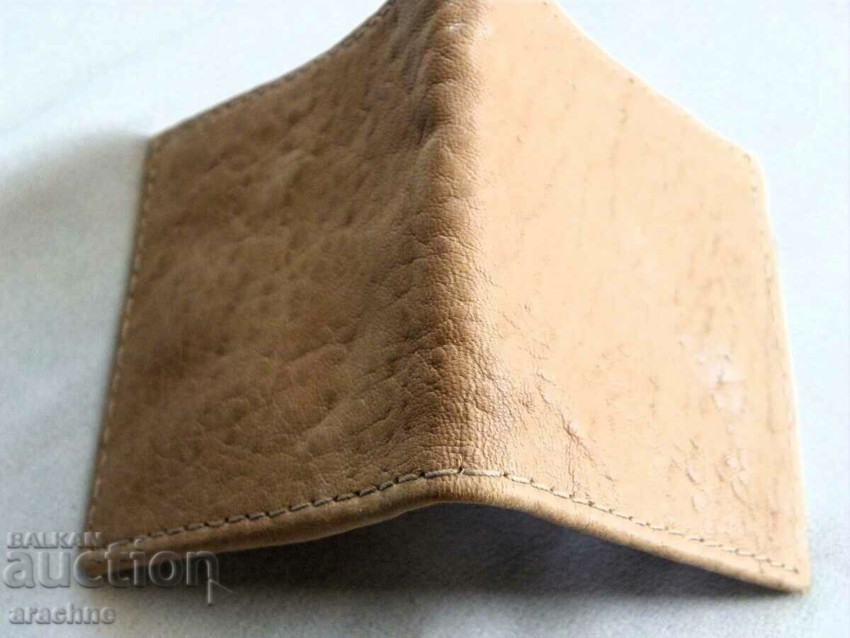Delivery of Wallet made of gaur-Indian bison leather Delivery of Wallet made of gaur-Indian bison leather