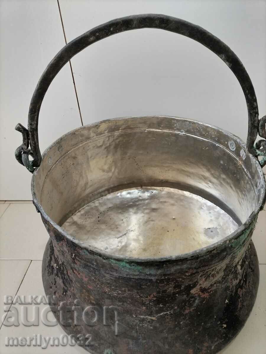 Old harania, copper vessel, large cauldron, copper, dustpan with price 189.00 BGN | € 96.63