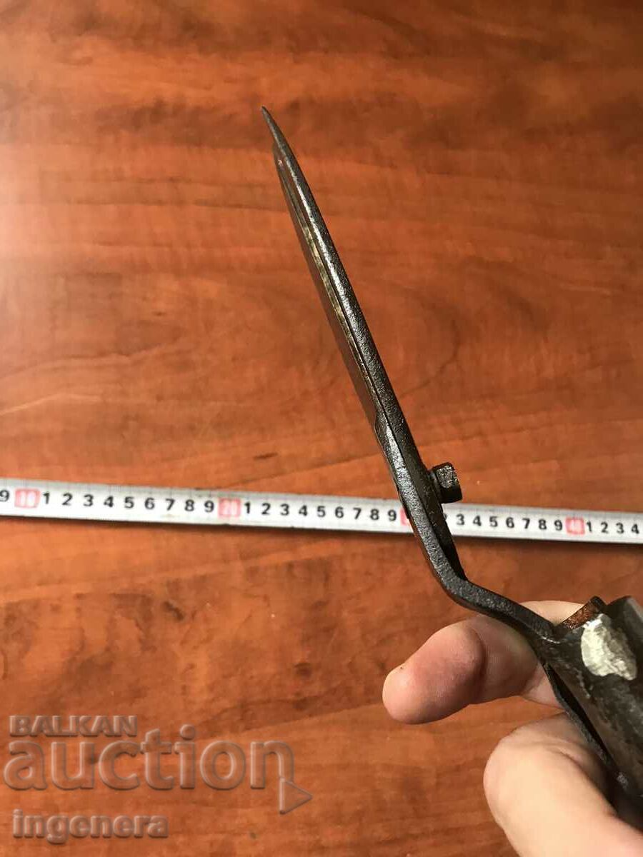 Delivery of SHEEP SHEARS A FORGED TOOL Delivery of SHEEP SHEARS A FORGED TOOL