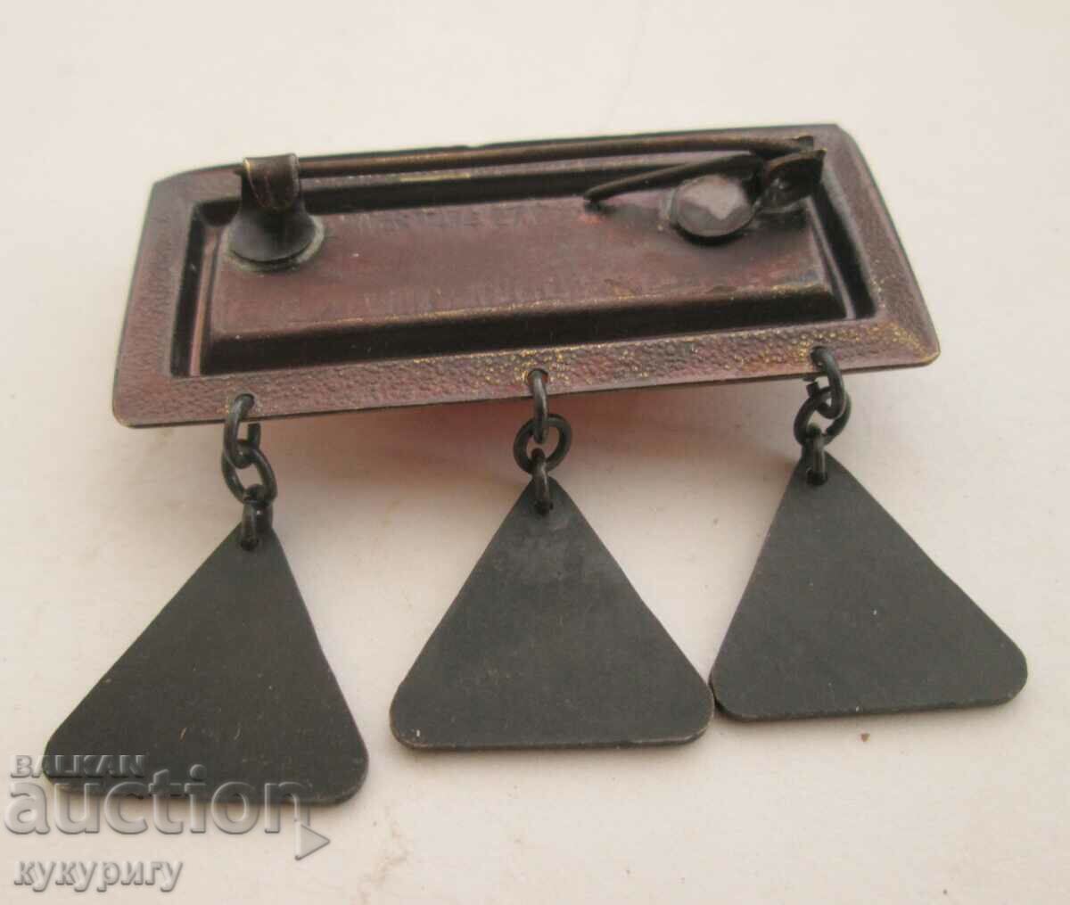 Old lady's brooch with embedded amber jewelry - 5 Old lady's brooch with embedded amber jewelry - 5