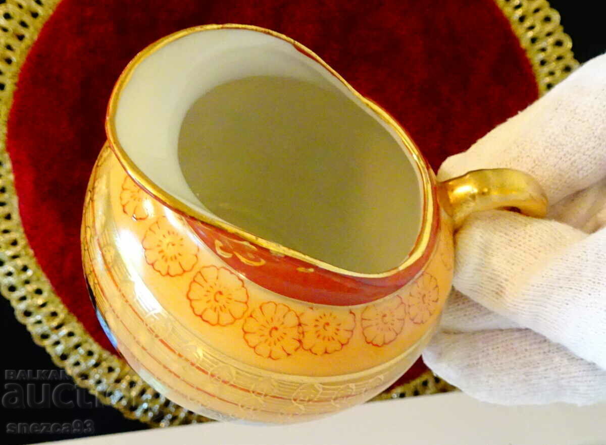 Jug, Japanese porcelain Ku Tani, gold. - 6 Jug, Japanese porcelain Ku Tani, gold. - 6