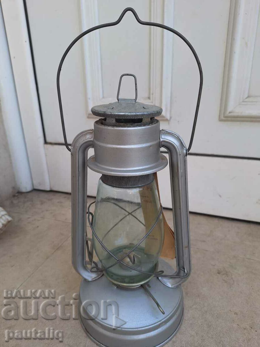 Auction GAS LAMP LANTERN Auction GAS LAMP LANTERN