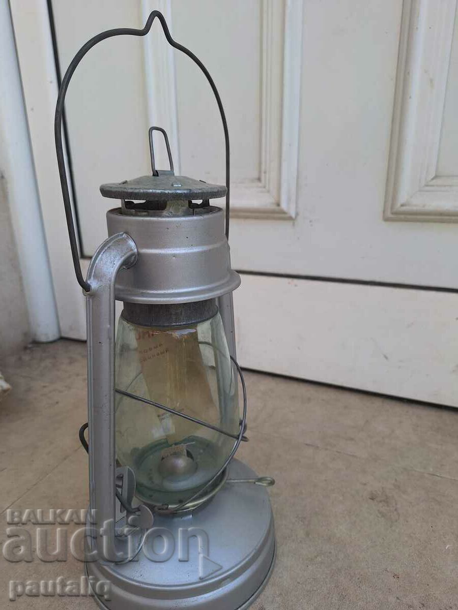 Delivery of GAS LAMP LANTERN Delivery of GAS LAMP LANTERN