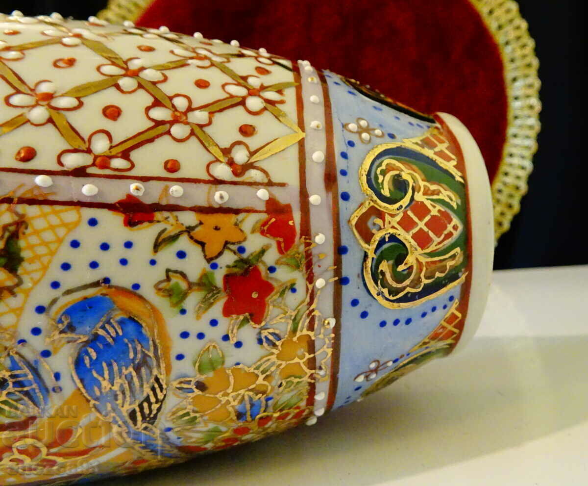 Chinese porcelain vase Zhongguo Zhi Zao, gold - 6 Chinese porcelain vase Zhongguo Zhi Zao, gold - 6