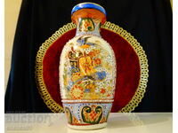 Zhongguo Zhi Zao Chinese porcelain vase.