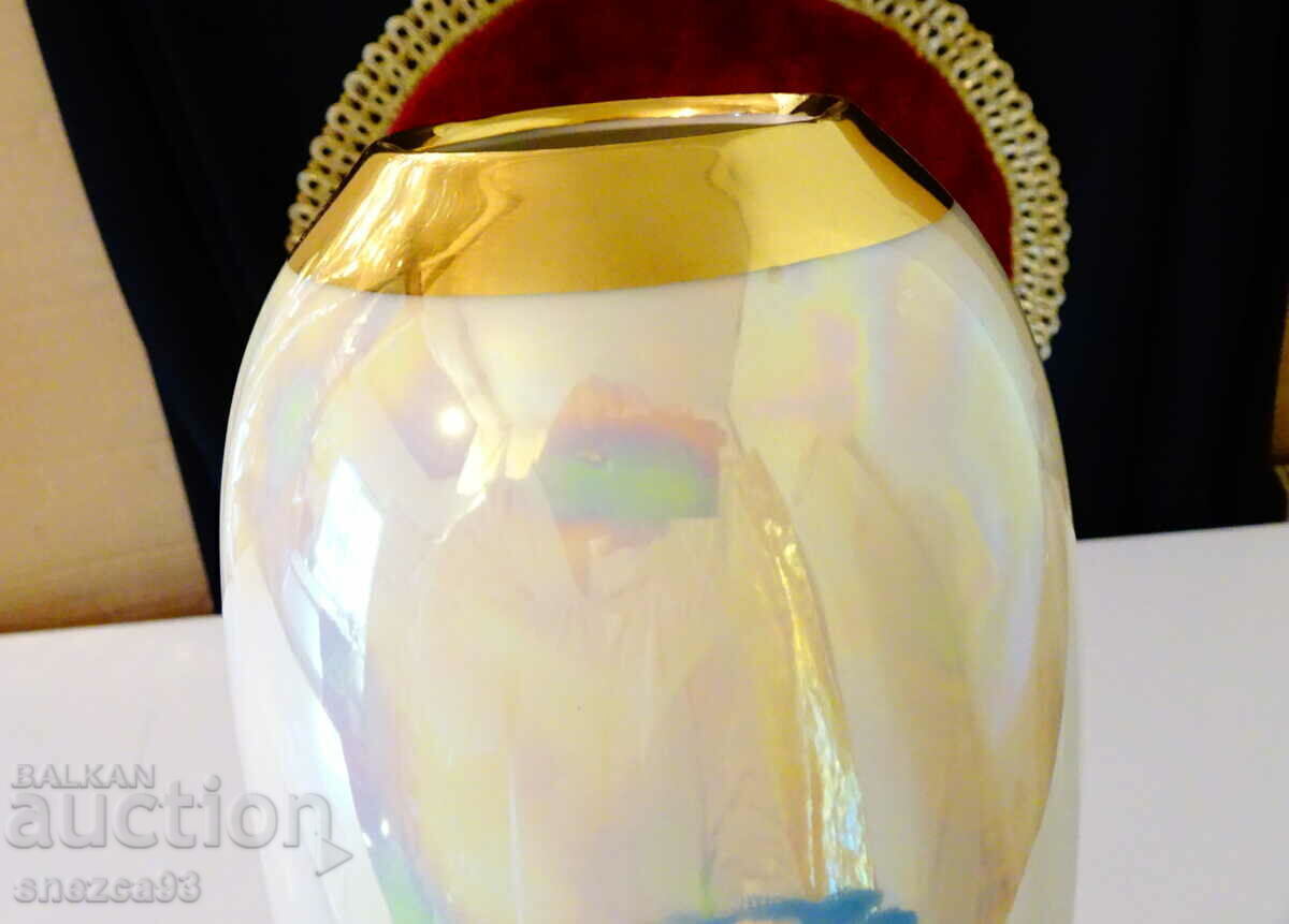 Auction  Vase Bavarian porcelain 24k Gold, ingot pure gold