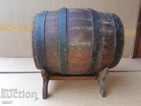 Old real keg, keg with stand