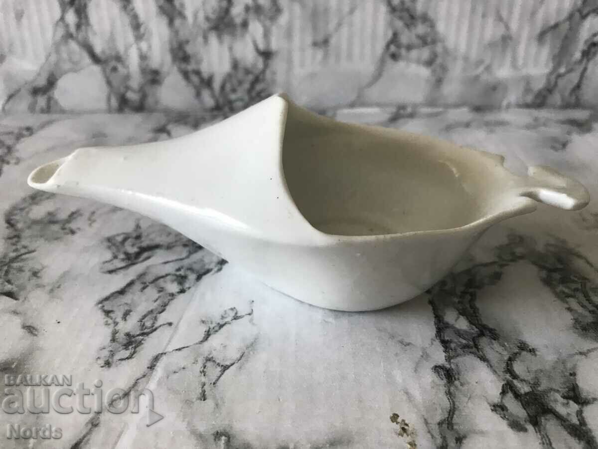 An interesting porcelain dish