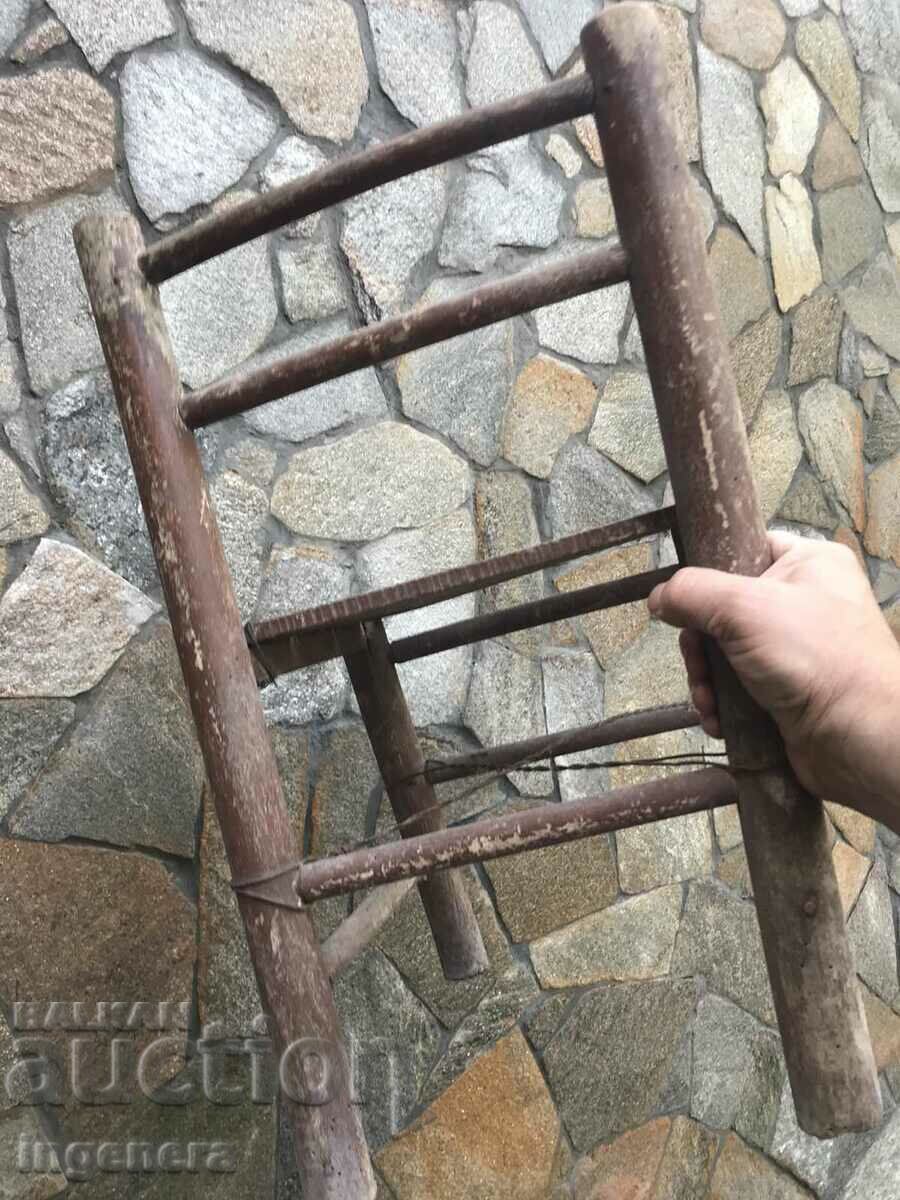 SCAUN SCAUN MIC LEMN ANTICH - 6 SCAUN SCAUN MIC LEMN ANTICH - 6