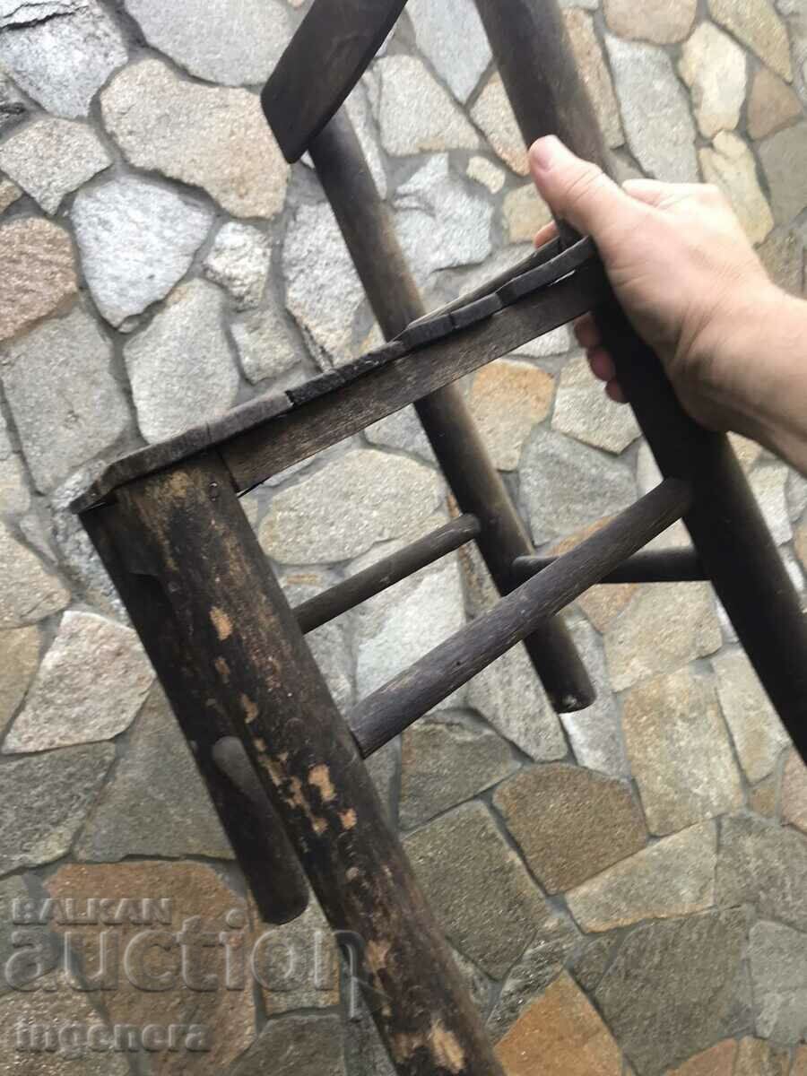 CHAIR CHAIR SMALL WOOD ANTIQUE - 5 CHAIR CHAIR SMALL WOOD ANTIQUE - 5