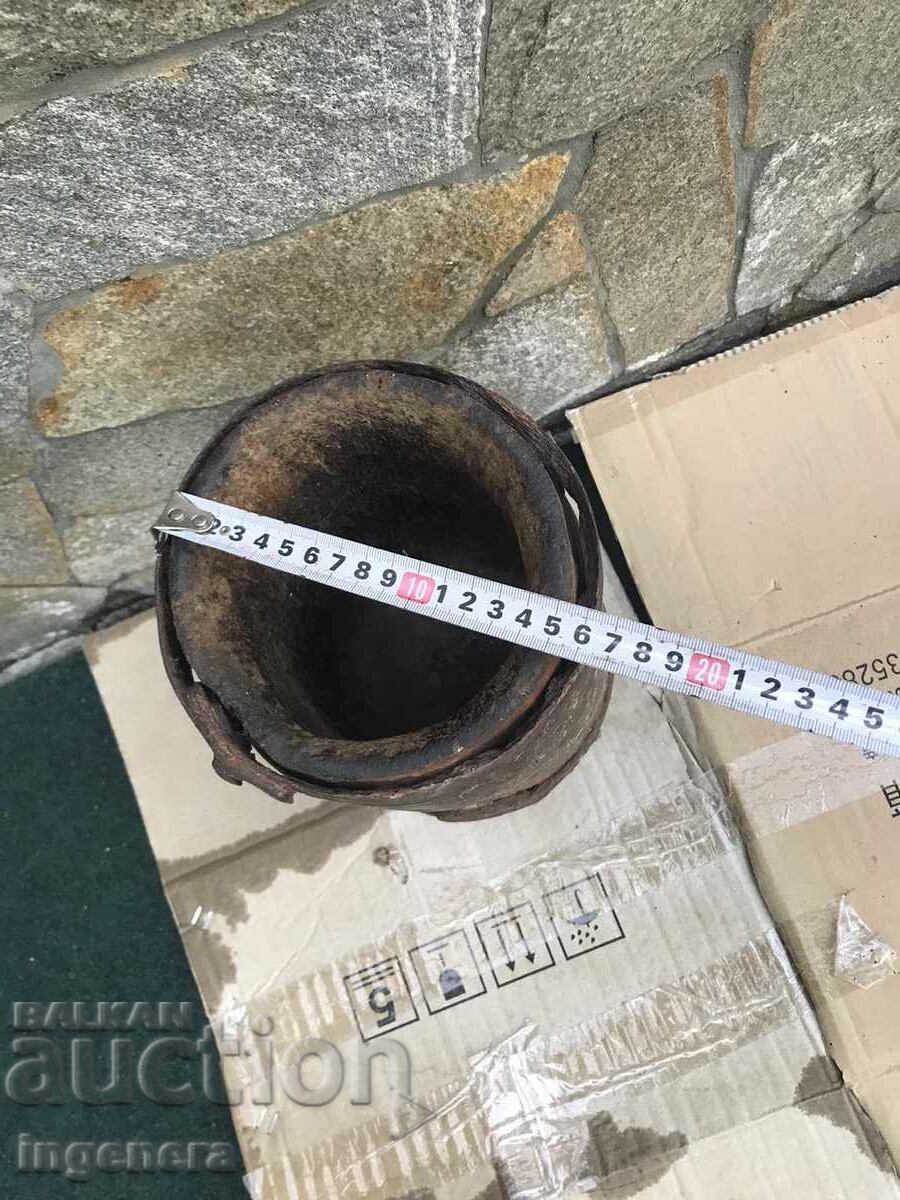 Auction CUTURA WOOD OIL WHEAT VESSEL ANTIQUE Auction CUTURA WOOD OIL WHEAT VESSEL ANTIQUE