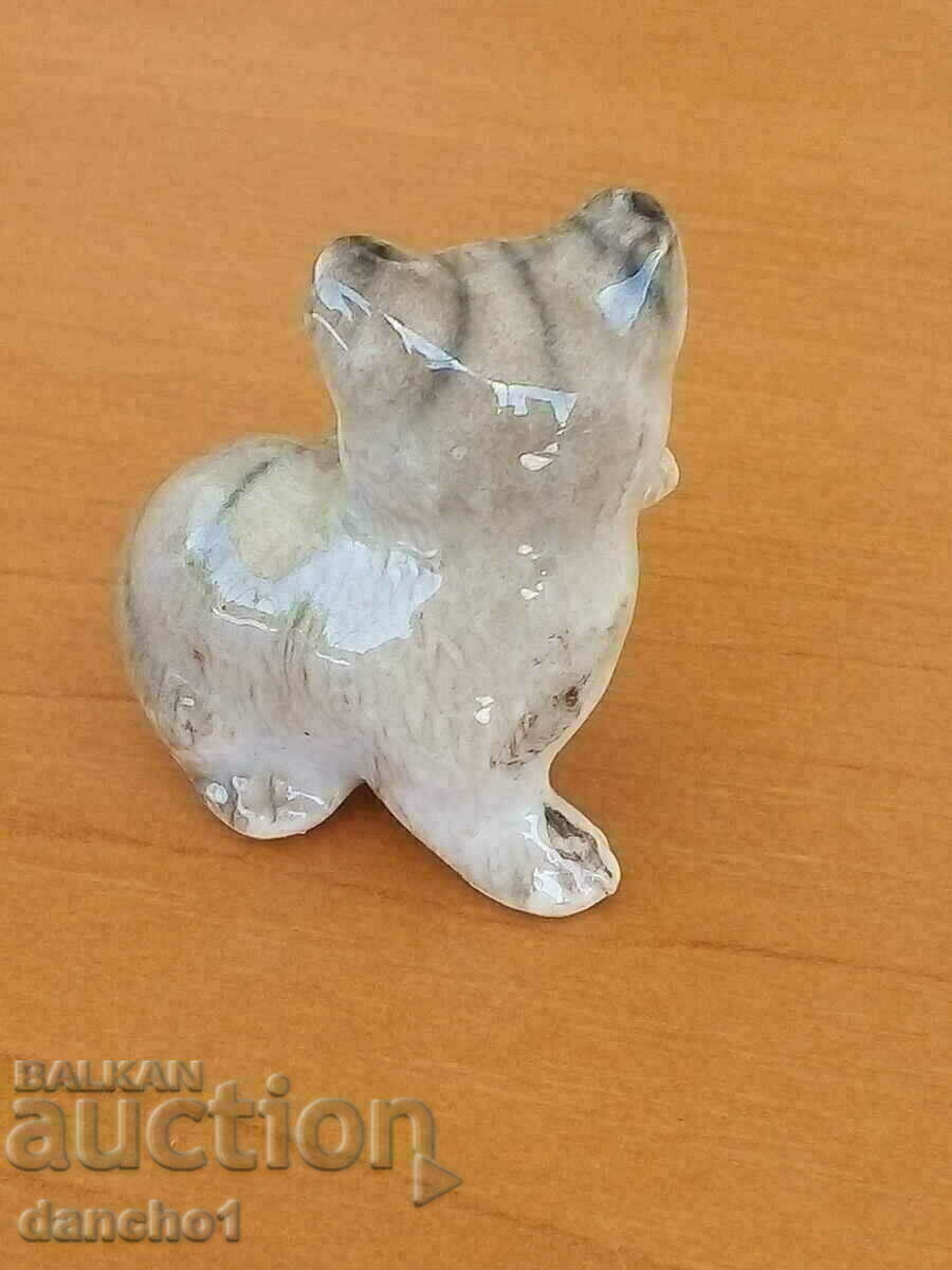 Παράδοση Ένα μικρό γατάκι