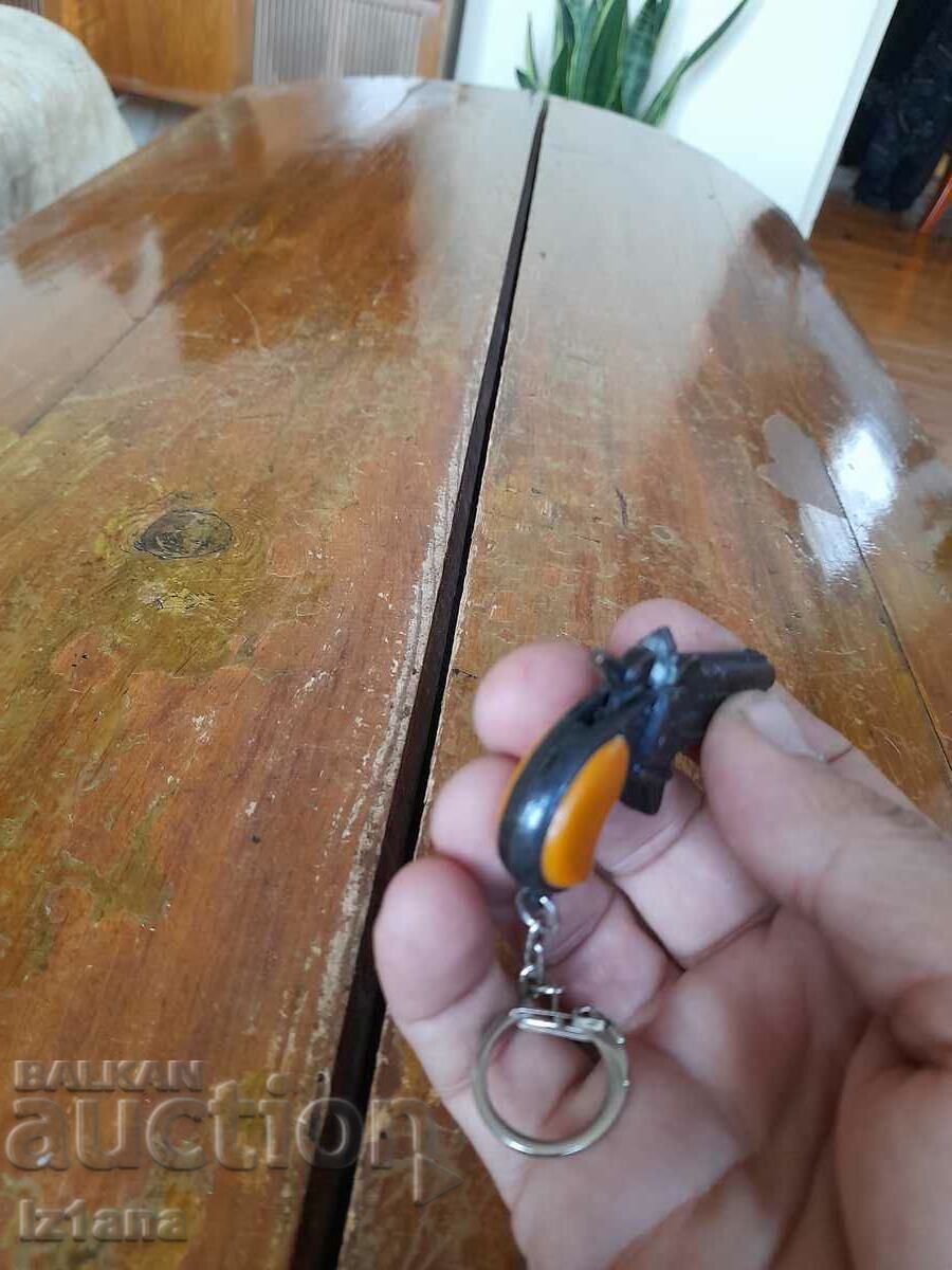 Old key chain Pistol - 5 Old key chain Pistol - 5